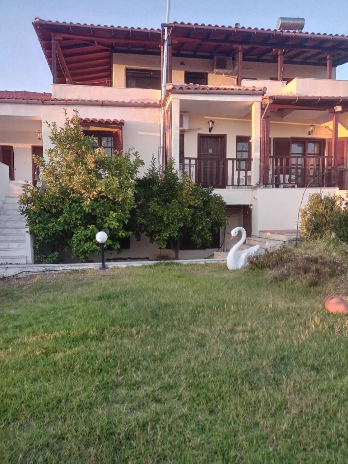 Apartments Giannis Metamorfosi  Exterior foto
